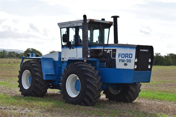 טרקטור Ford FW-30 משנת 1981